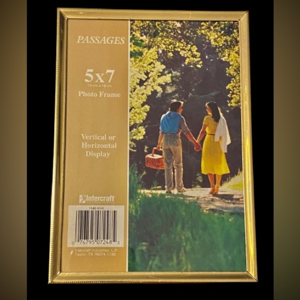 Vintage Intercraft Photo Picture Frame Brass 5” x 7” Vertical Horizontal